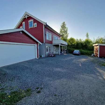 Family Friendly House With 4 Bedrooms, 3 Bathrooms * Gjovik